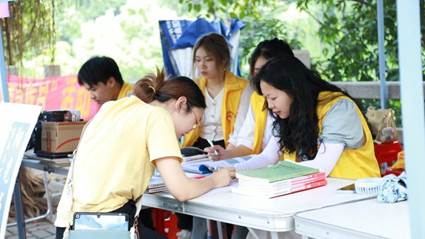 序列 01.00_00_03_04.静止001